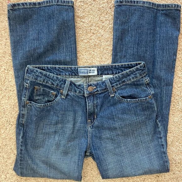 Levi’s Bootcut jeans w/stretch 10S, says lower rise - Picture 3 of 9